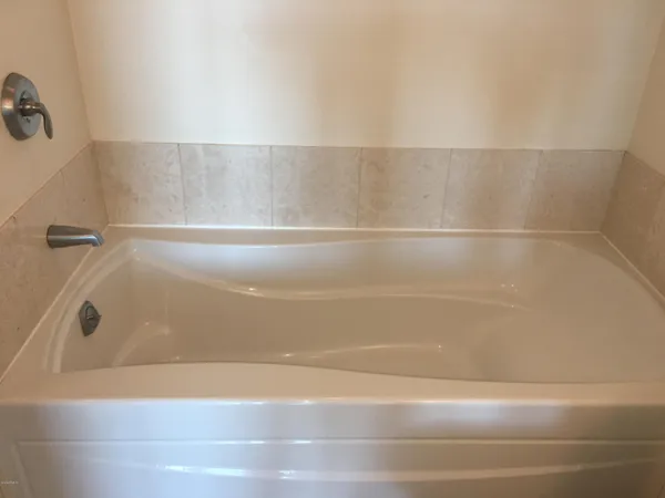 $1,895 | 310 South 4th Street, Unit 702, Phoenix, AZ 85004