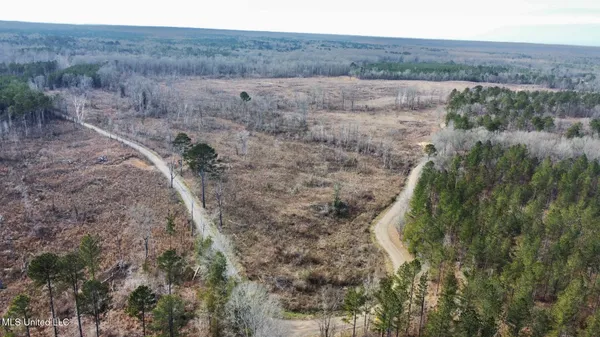 $240,000 | 3 Prentiss Crump Road, Utica, MS 39175