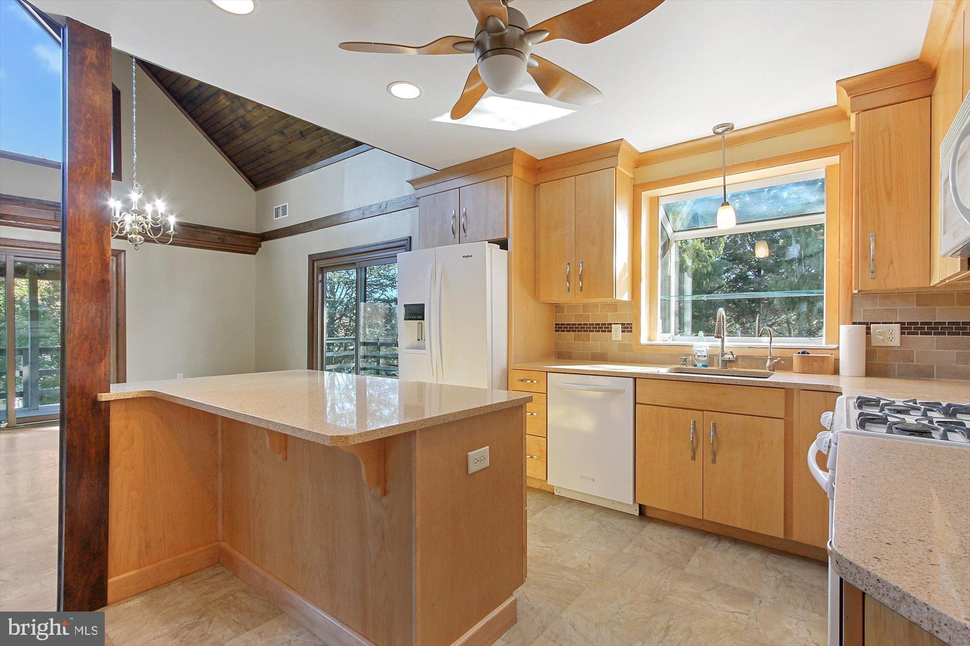 2845 Pilgrim Road York, PA 17406 - Photo 7 of 27 Gallery Image 7