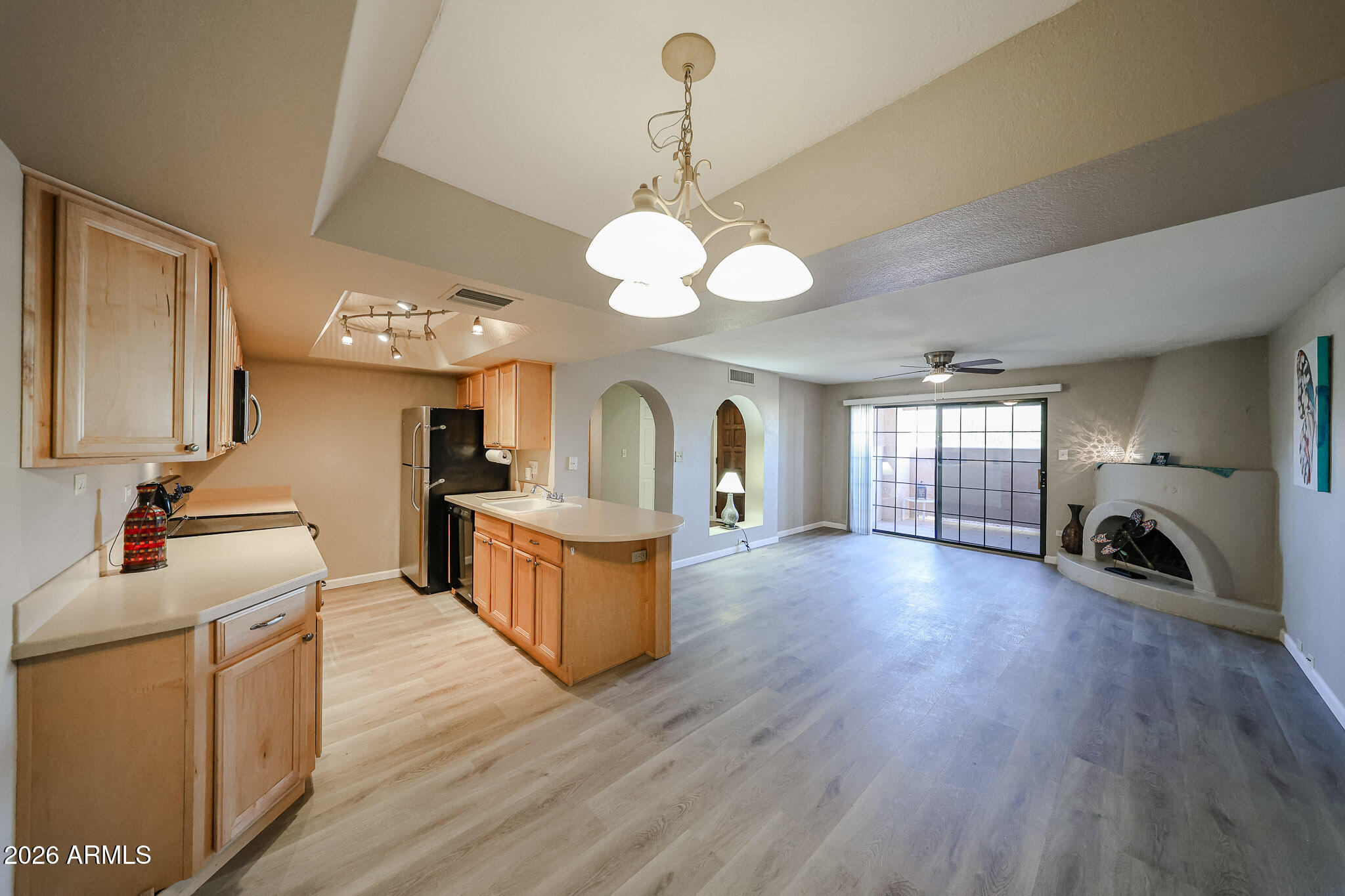 10410 North Cave Creek Road, Unit 1011 Phoenix, AZ 85020 - Photo 7 of 54 B (6)