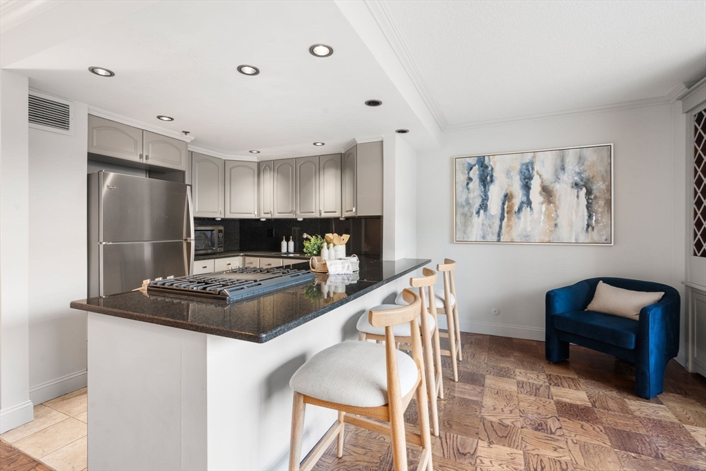 151 Tremont Street, Unit 8S Boston, MA 02111 - Photo 8 of 18