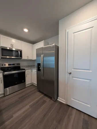 $2,100 | 636 Golden Resin Road, Conway, SC 29526