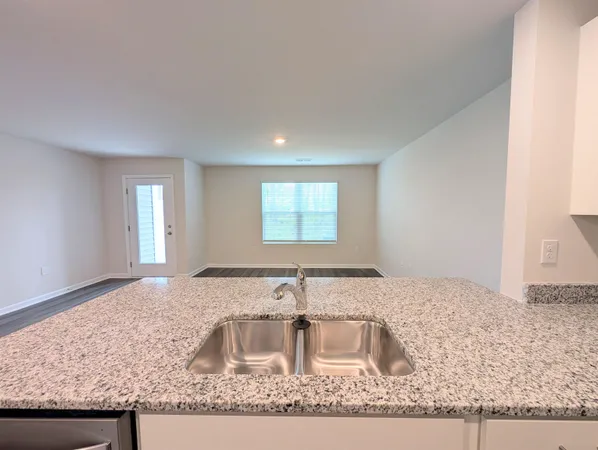 $2,100 | 636 Golden Resin Road, Conway, SC 29526