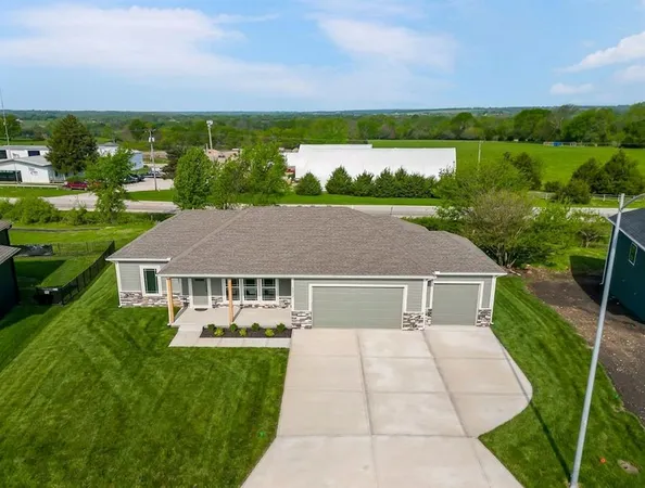$499,000 | 29346 Palmer Drive, Paola, KS 66071