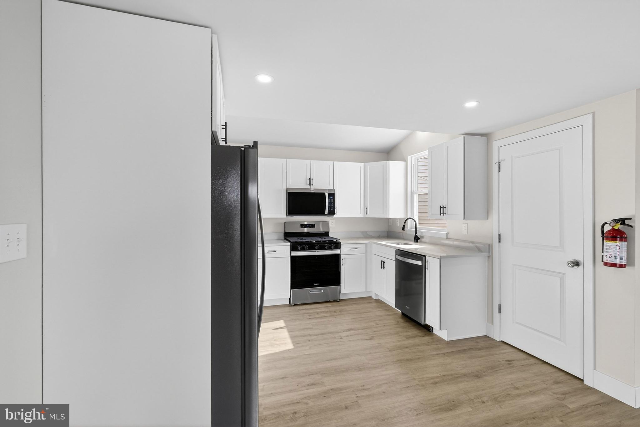 28 New Street Salem, NJ 08079 - Photo 13 of 36