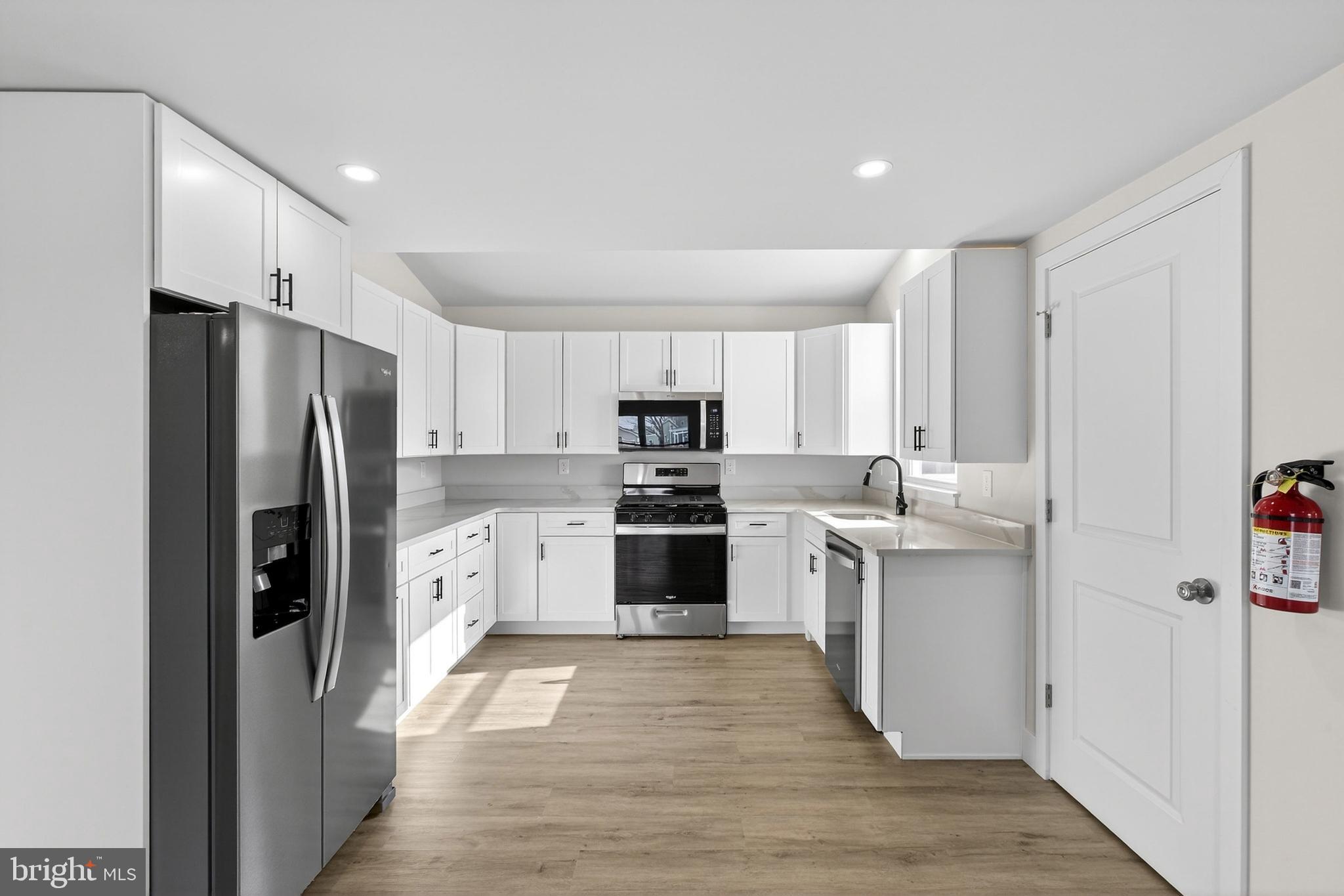 28 New Street Salem, NJ 08079 - Photo 14 of 36 Brand new Kitchen with Quartz countertop