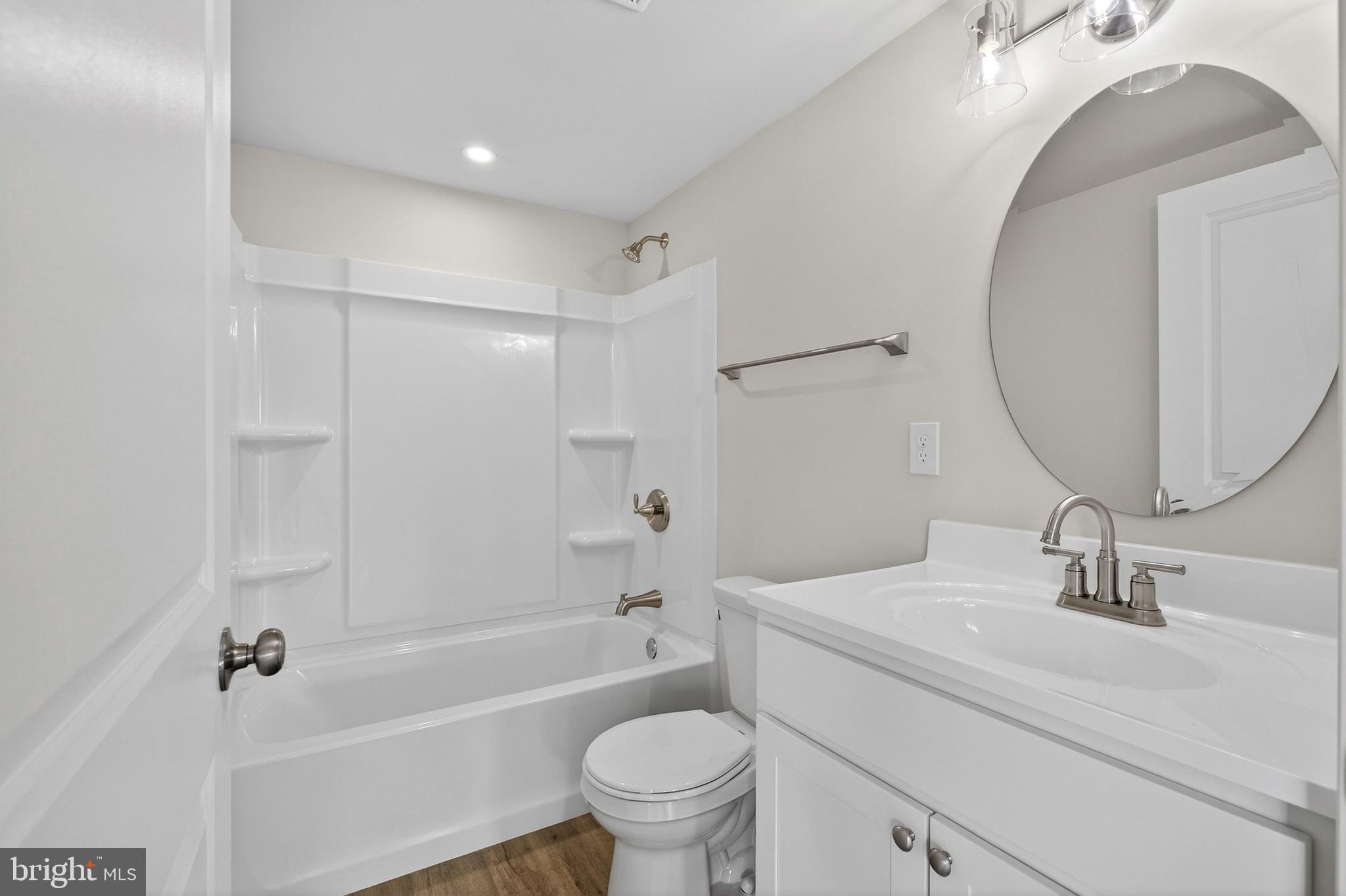 28 New Street Salem, NJ 08079 - Photo 18 of 36 Main Floor Full Bath