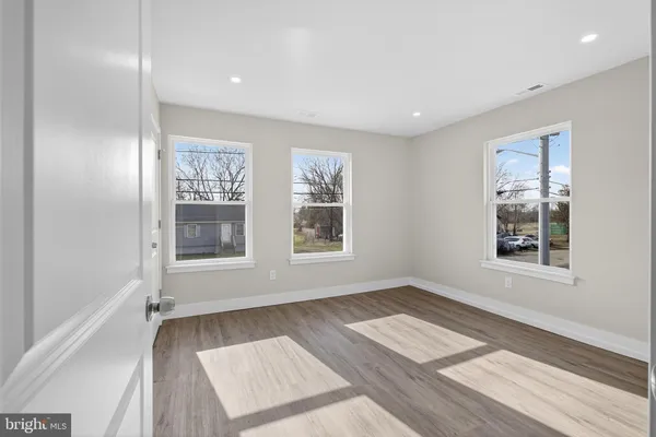 $369,000 | 28 New Street, Salem, NJ 08079