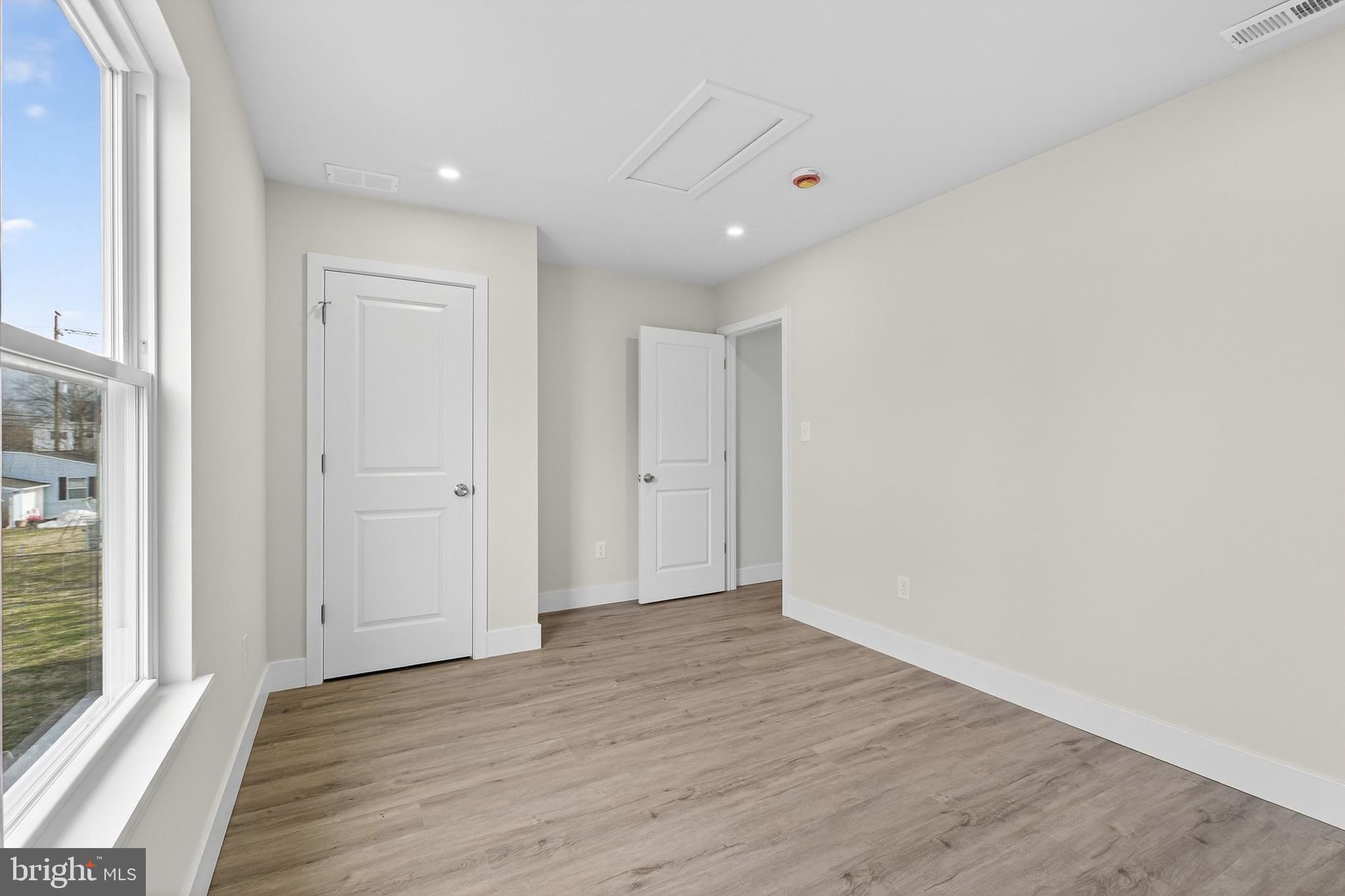 28 New Street Salem, NJ 08079 - Photo 23 of 36