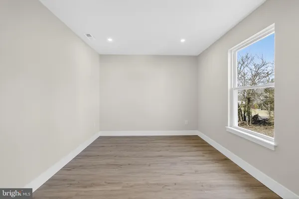 $369,000 | 28 New Street, Salem, NJ 08079