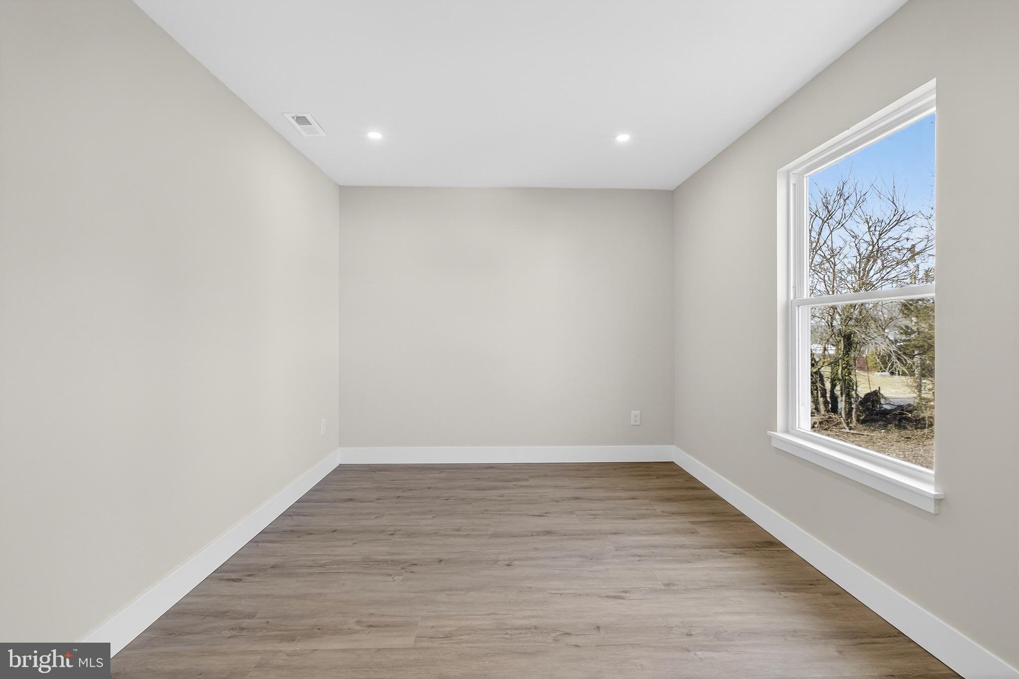 28 New Street Salem, NJ 08079 - Photo 29 of 36