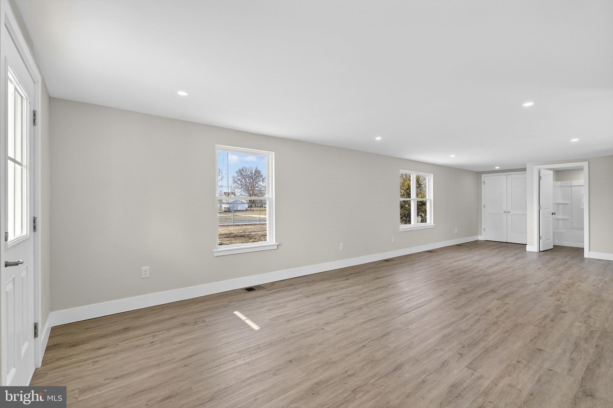 28 New Street Salem, NJ 08079 - Photo 10 of 36