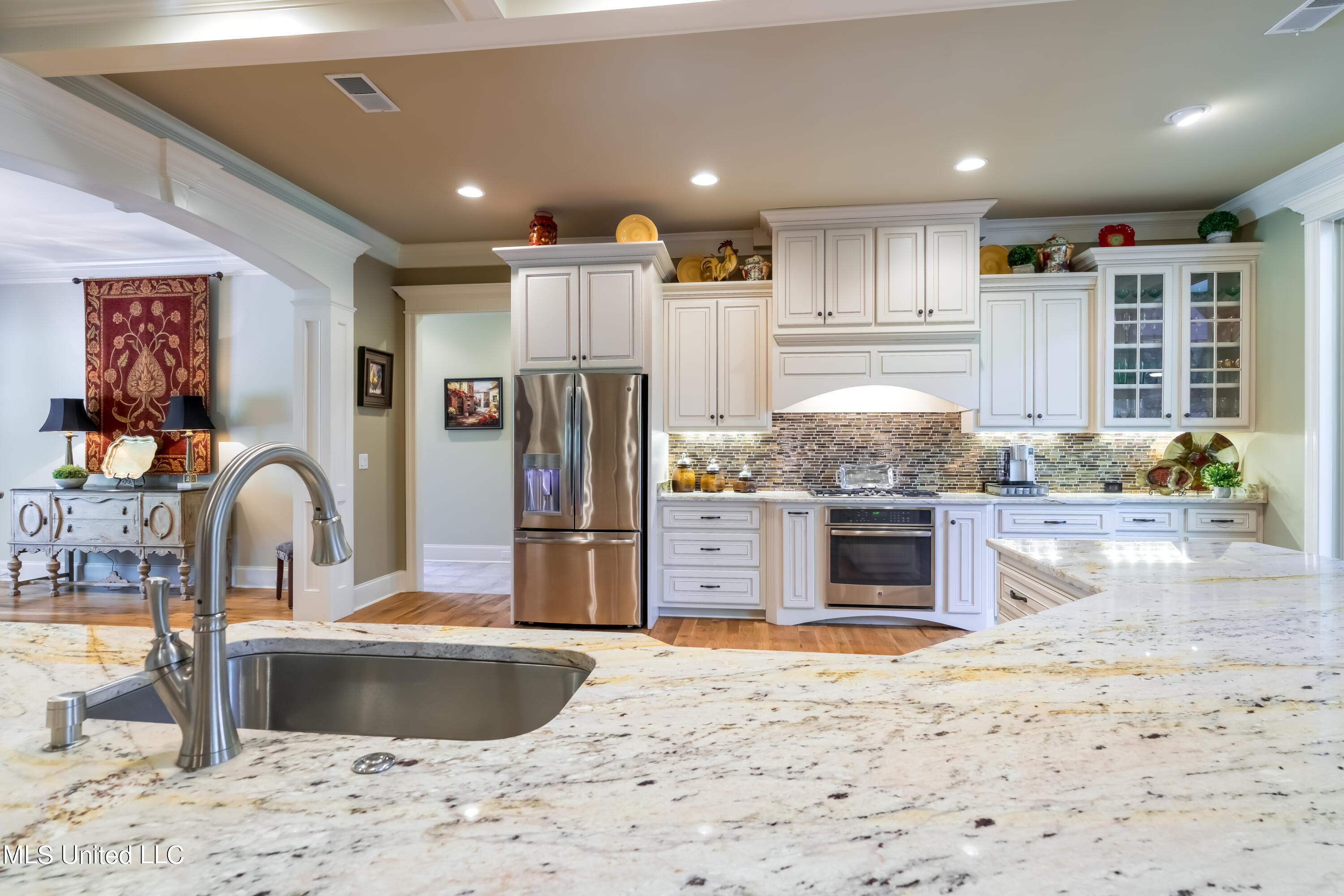6801 Vaiden Road Hernando, MS 38632 - Photo 12 of 65 kitchen 3