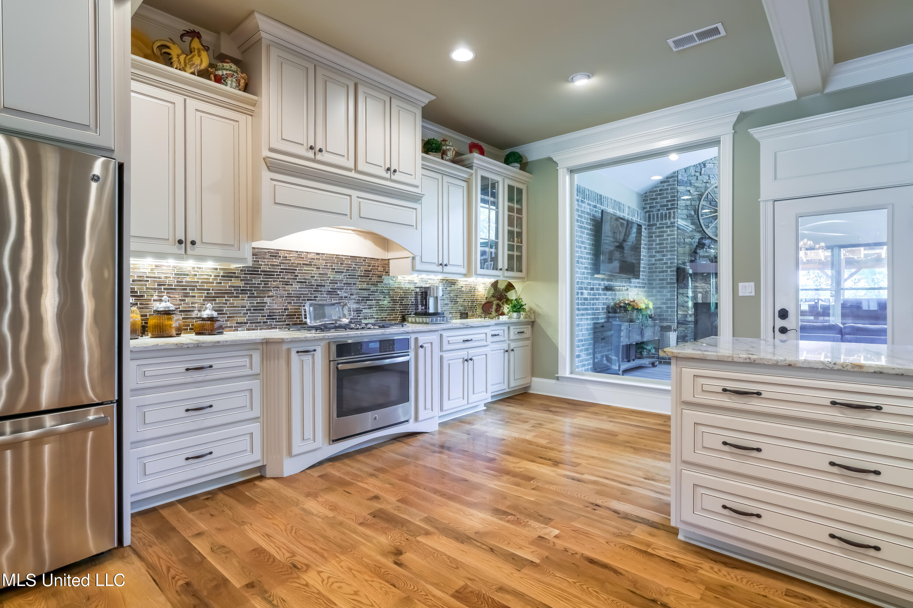 6801 Vaiden Road Hernando, MS 38632 - Photo 14 of 65 kitchen 4