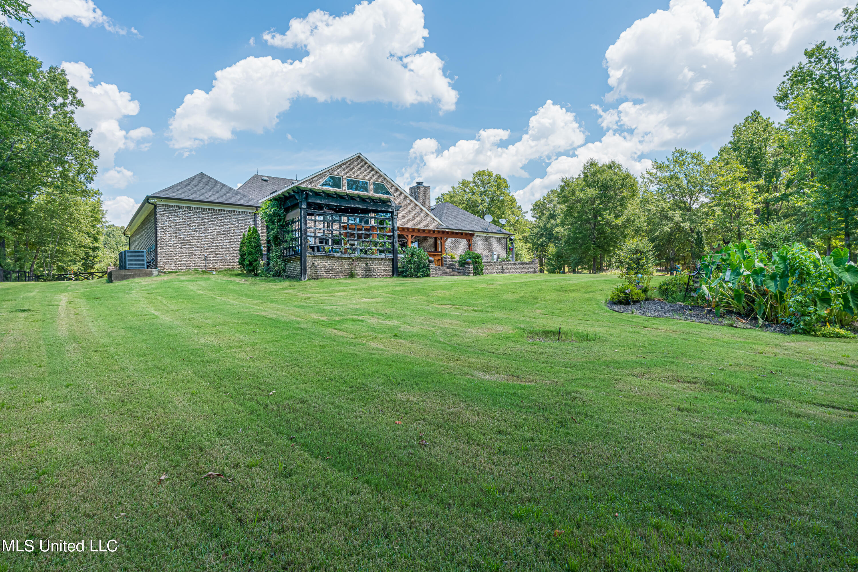 6801 Vaiden Road Hernando, MS 38632 - Photo 43 of 65 back yard 2