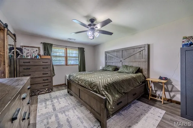 $450,000 | 2962 County Road 496, New Bloomfield, MO 65063