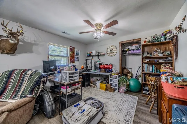 $450,000 | 2962 County Road 496, New Bloomfield, MO 65063