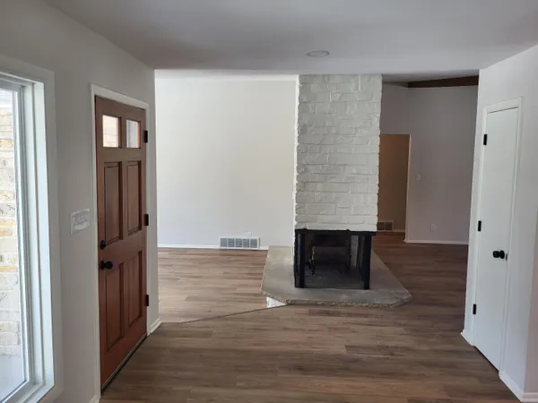 $559,900 | 2465 Lionel Court, Brookfield, WI 53045