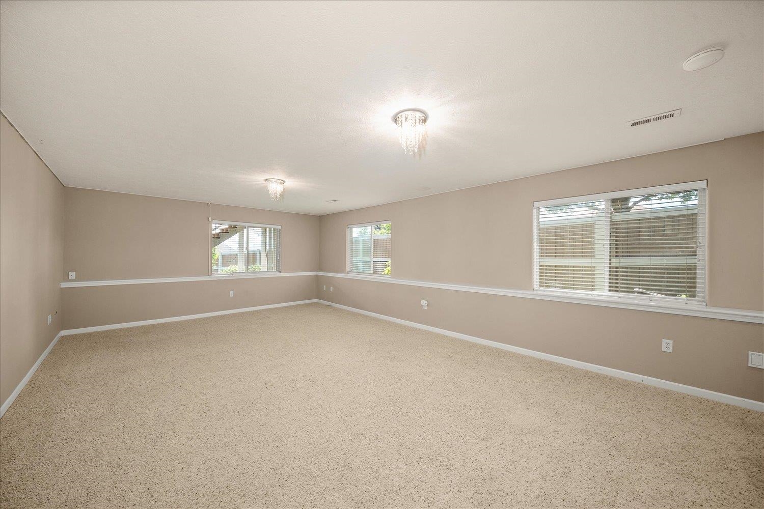 2315 West Chadwick Lane Spokane, WA 99208 - Photo 20 of 36