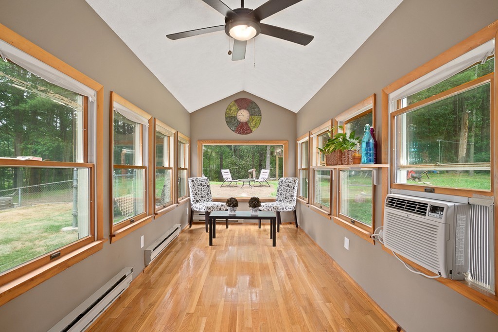 299 Linebrook Road Ipswich, MA 01938 - Photo 8 of 29