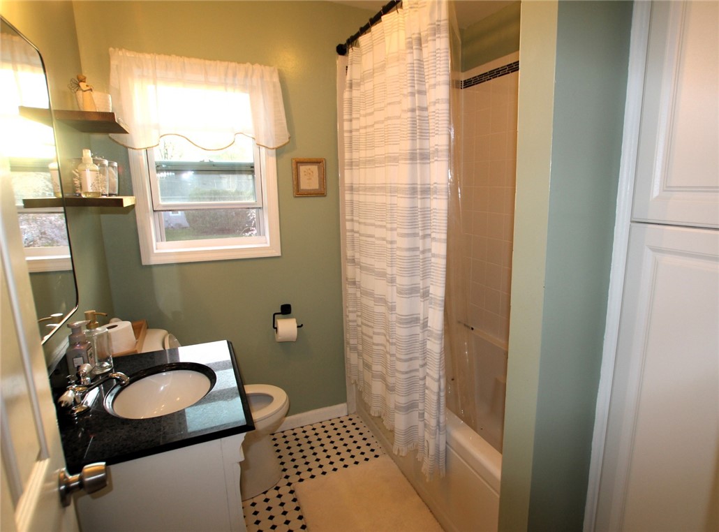 71 Standish Road Greece, NY 14626 - Photo 23 of 29