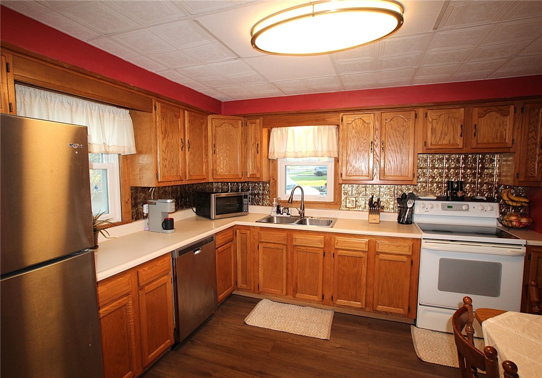 71 Standish Road Greece, NY 14626 - Photo 8 of 29