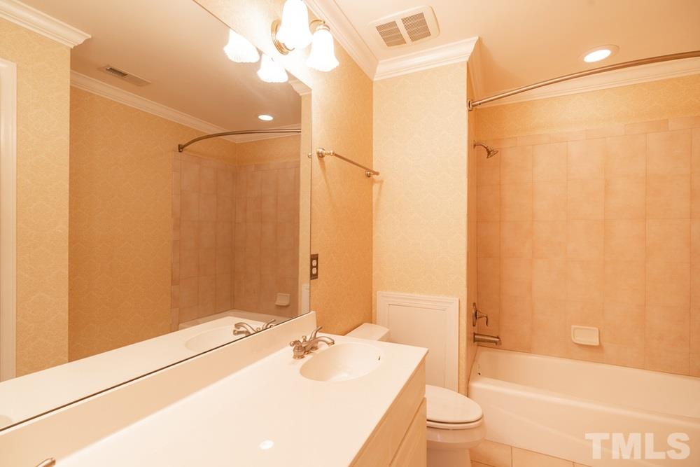 7200 Small Ridge Circle Raleigh, NC 27614 - Photo 23 of 30 Bathroom 2