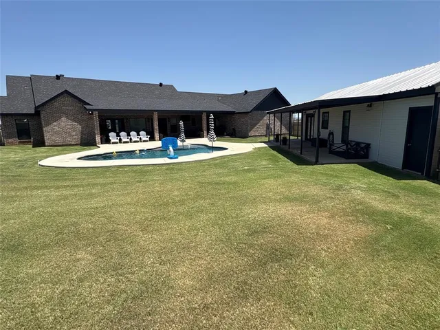 $899,000 | 711 County Road 621, Tuscola, TX 79562