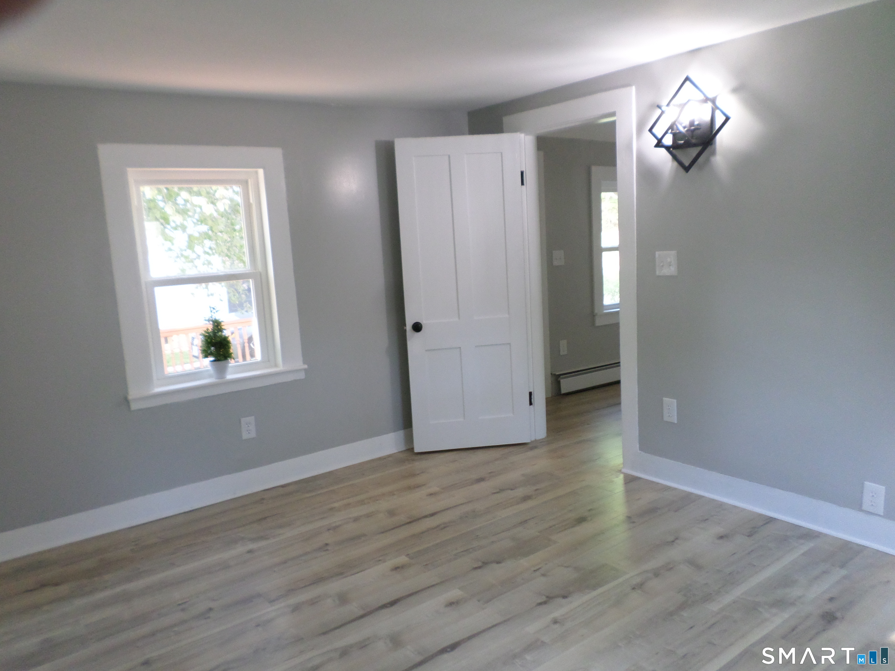 86 West Street Manchester, CT 06040 - Photo 16 of 20