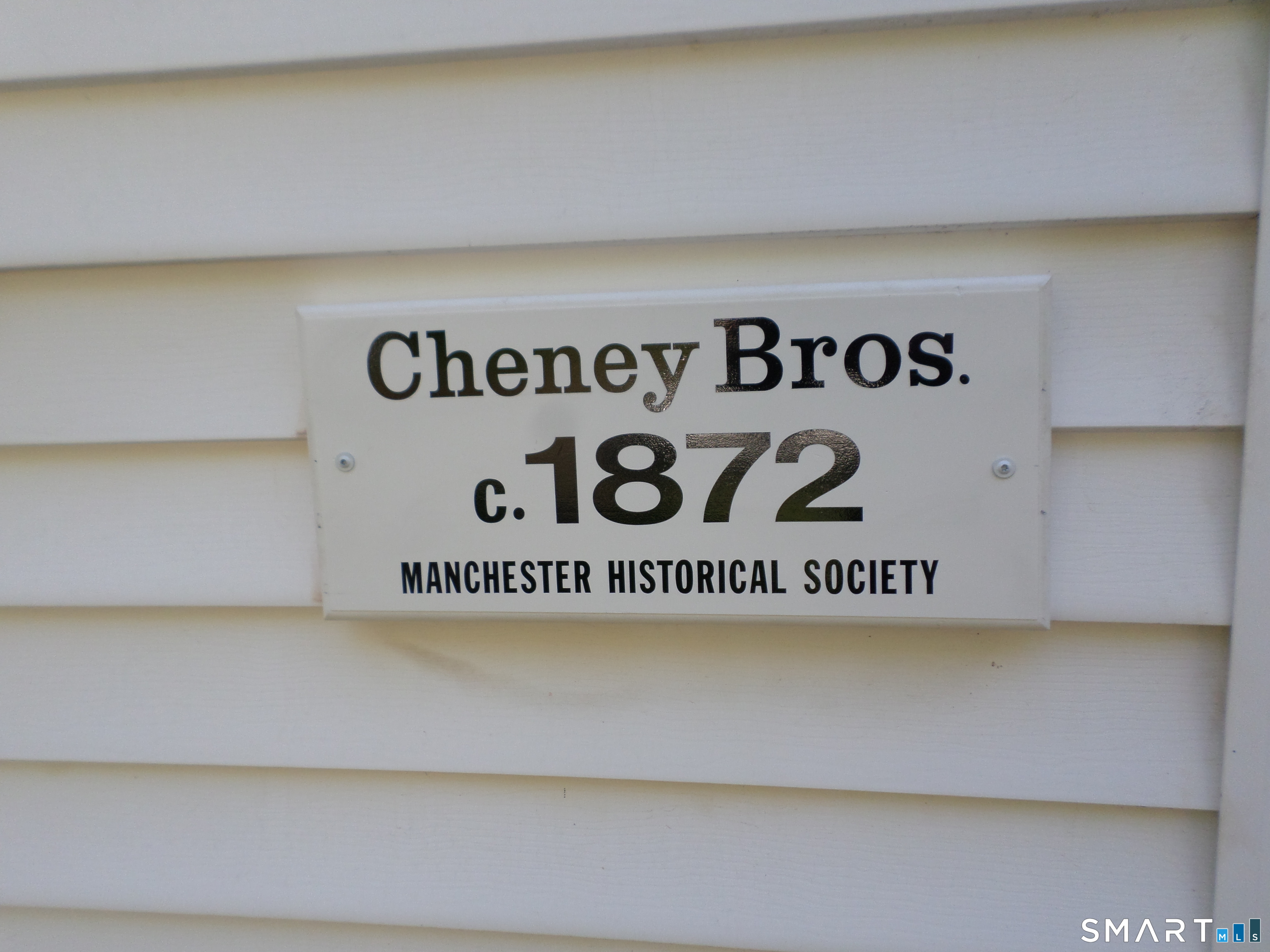86 West Street Manchester, CT 06040 - Photo 5 of 20