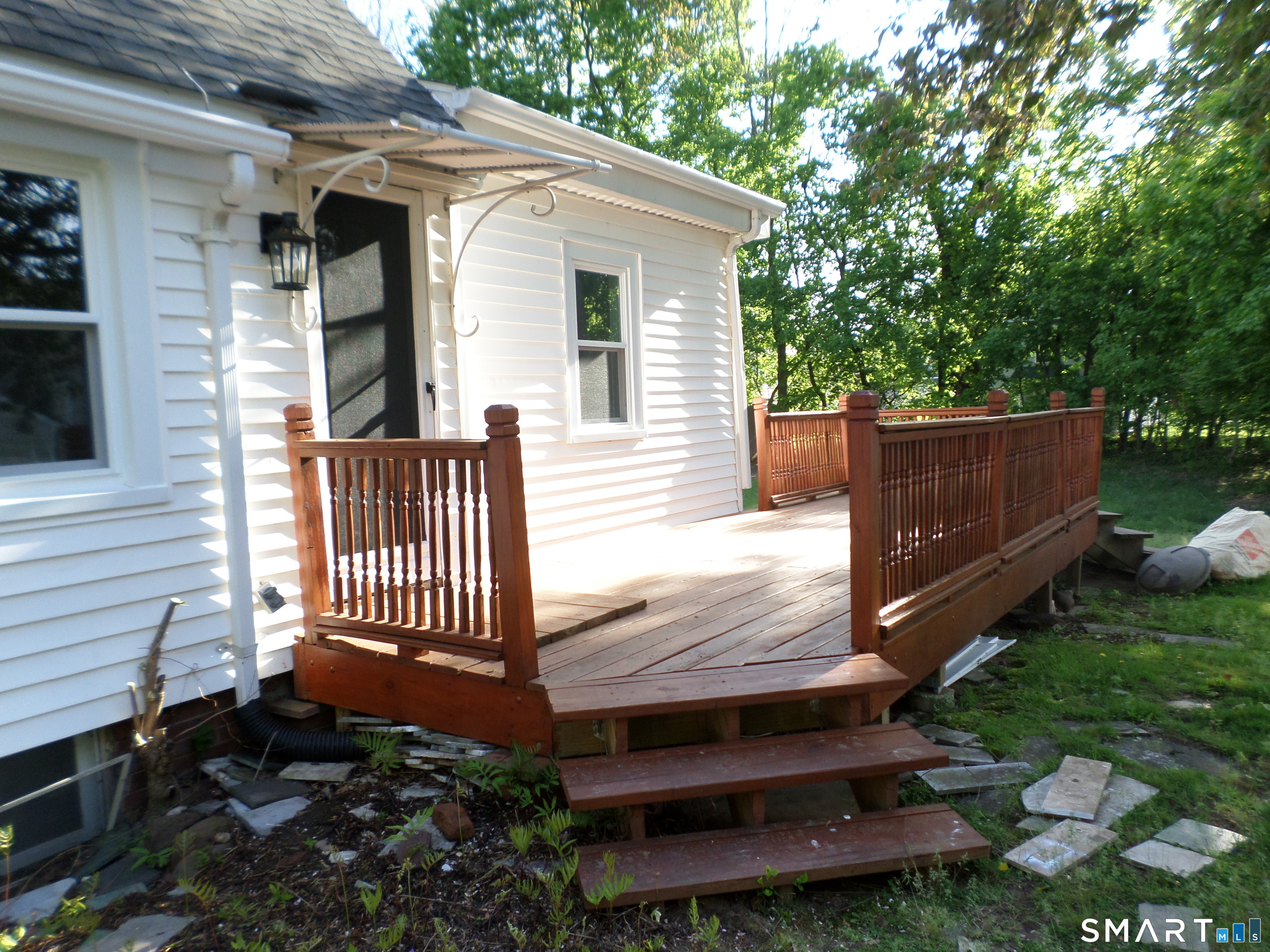 86 West Street Manchester, CT 06040 - Photo 6 of 20