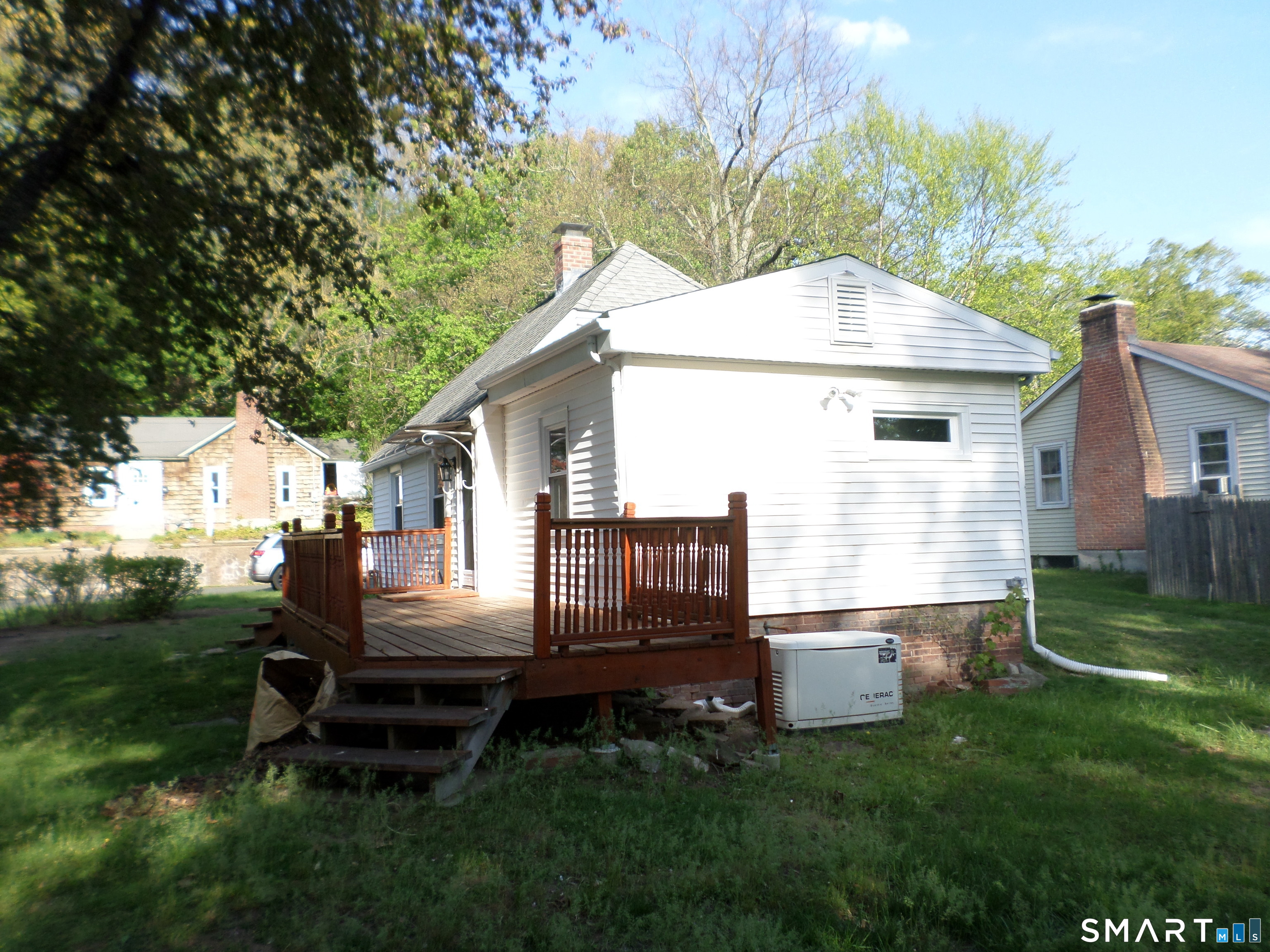 86 West Street Manchester, CT 06040 - Photo 7 of 20