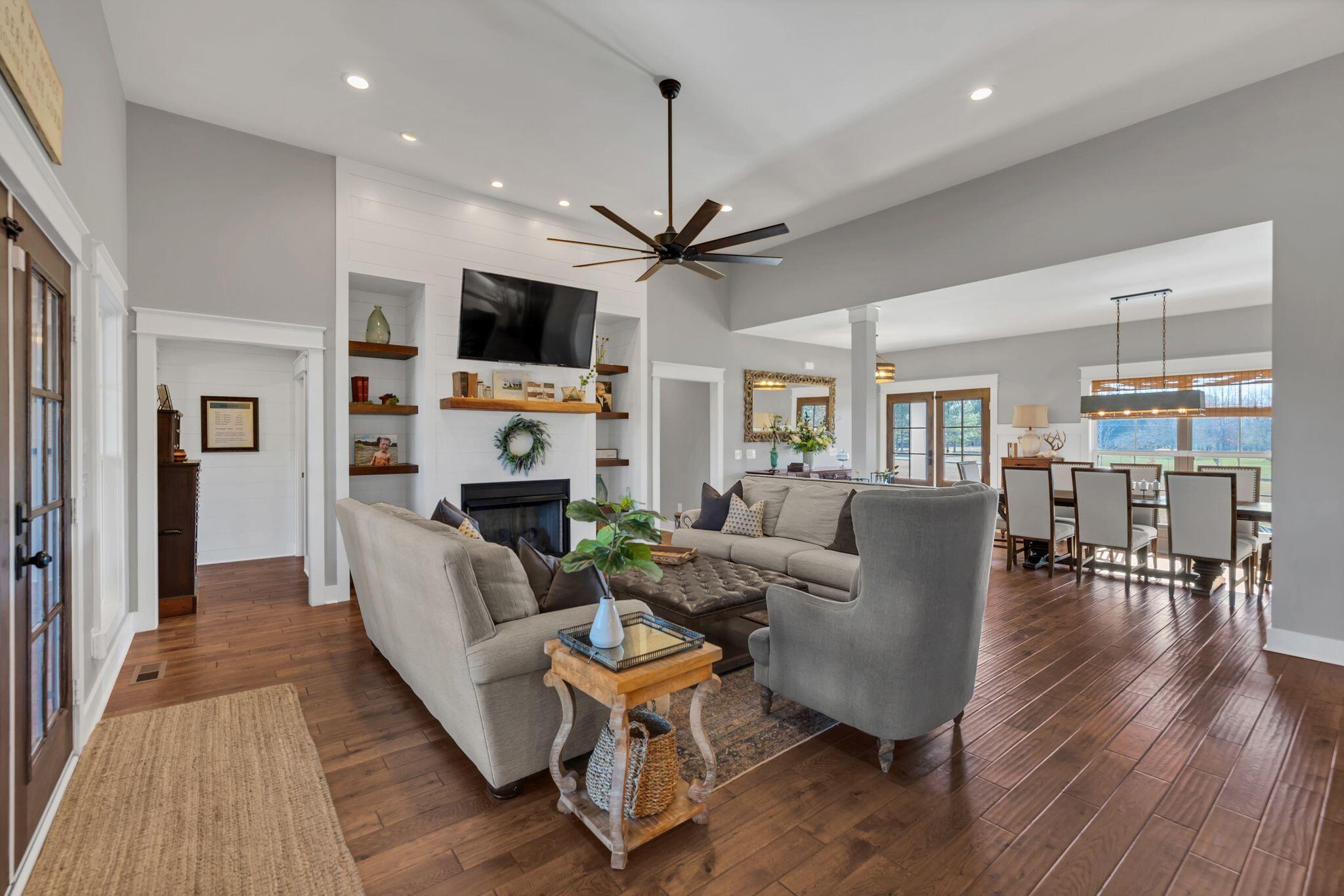 9142 Link Road Christiana, TN 37037 - Photo 19 of 58 Family/Dining