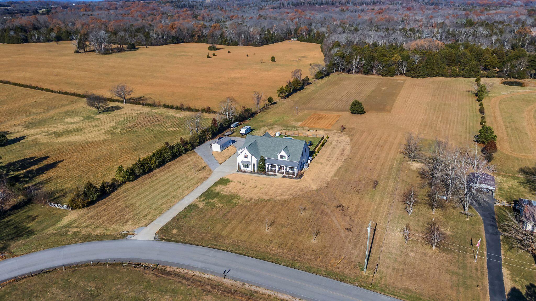 9142 Link Road Christiana, TN 37037 - Photo 4 of 58 drone property view