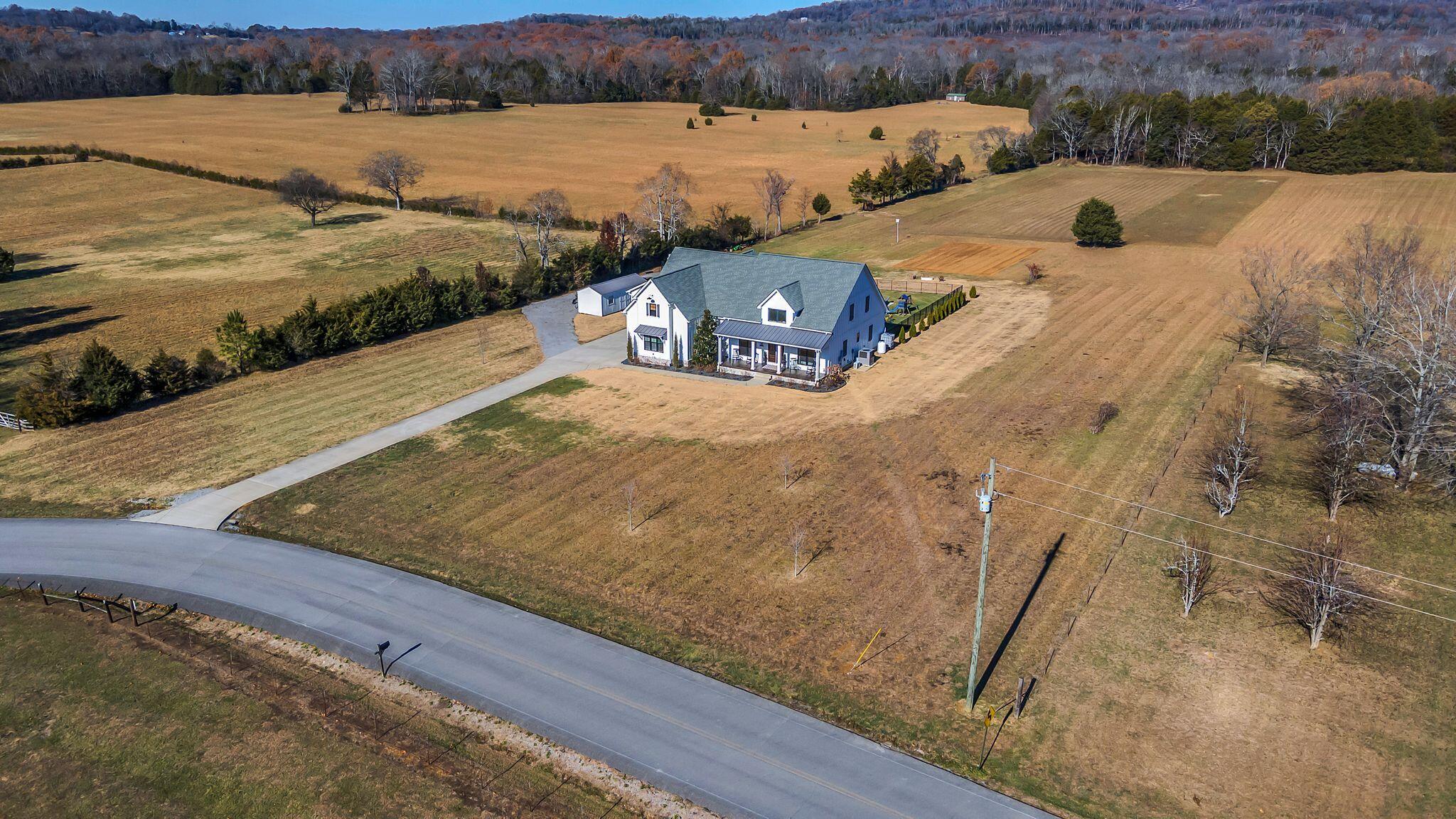 9142 Link Road Christiana, TN 37037 - Photo 6 of 58 drone property view