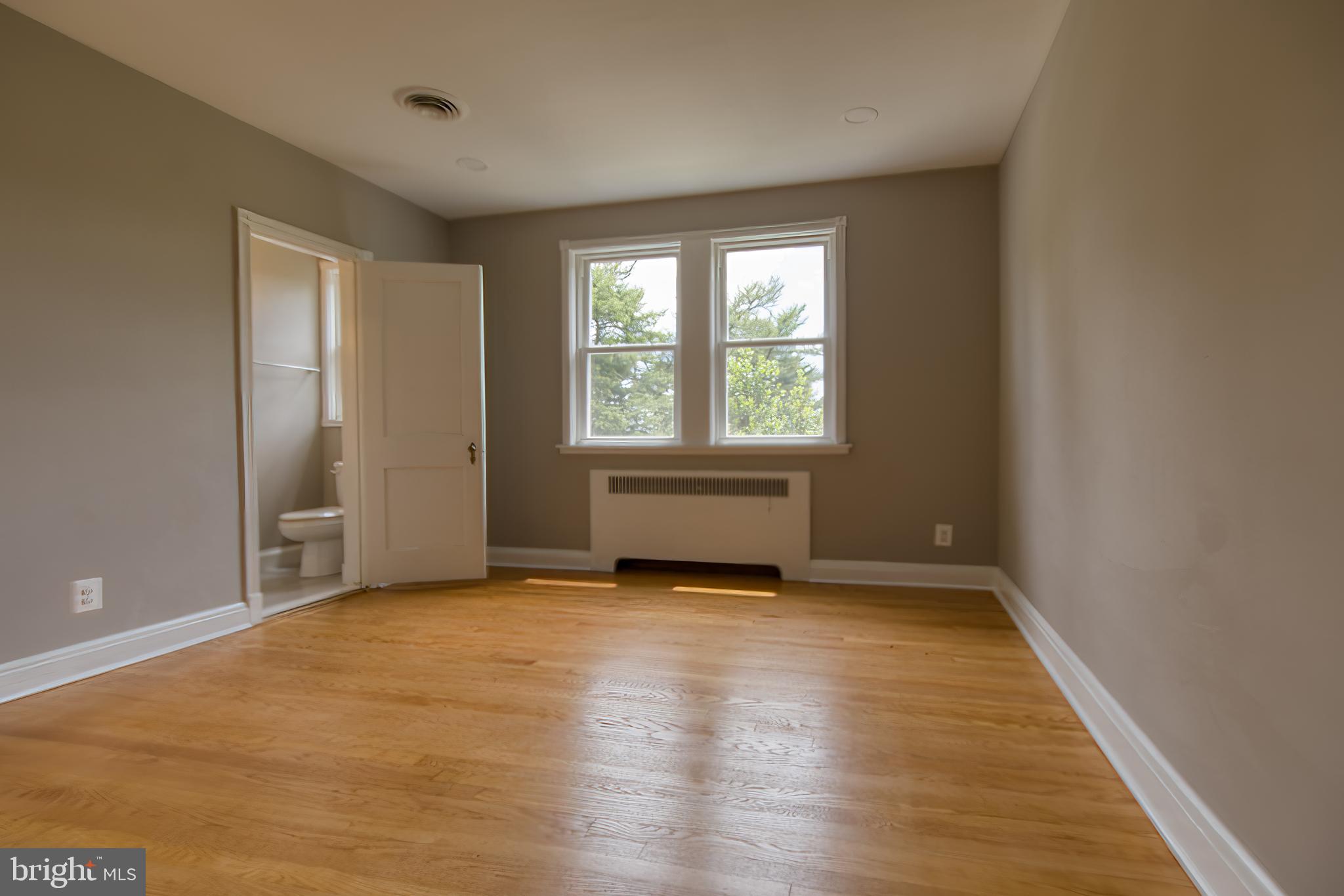 1526 Roundhill Road Baltimore, MD 21218 - Photo 13 of 29 Gallery Image 13
