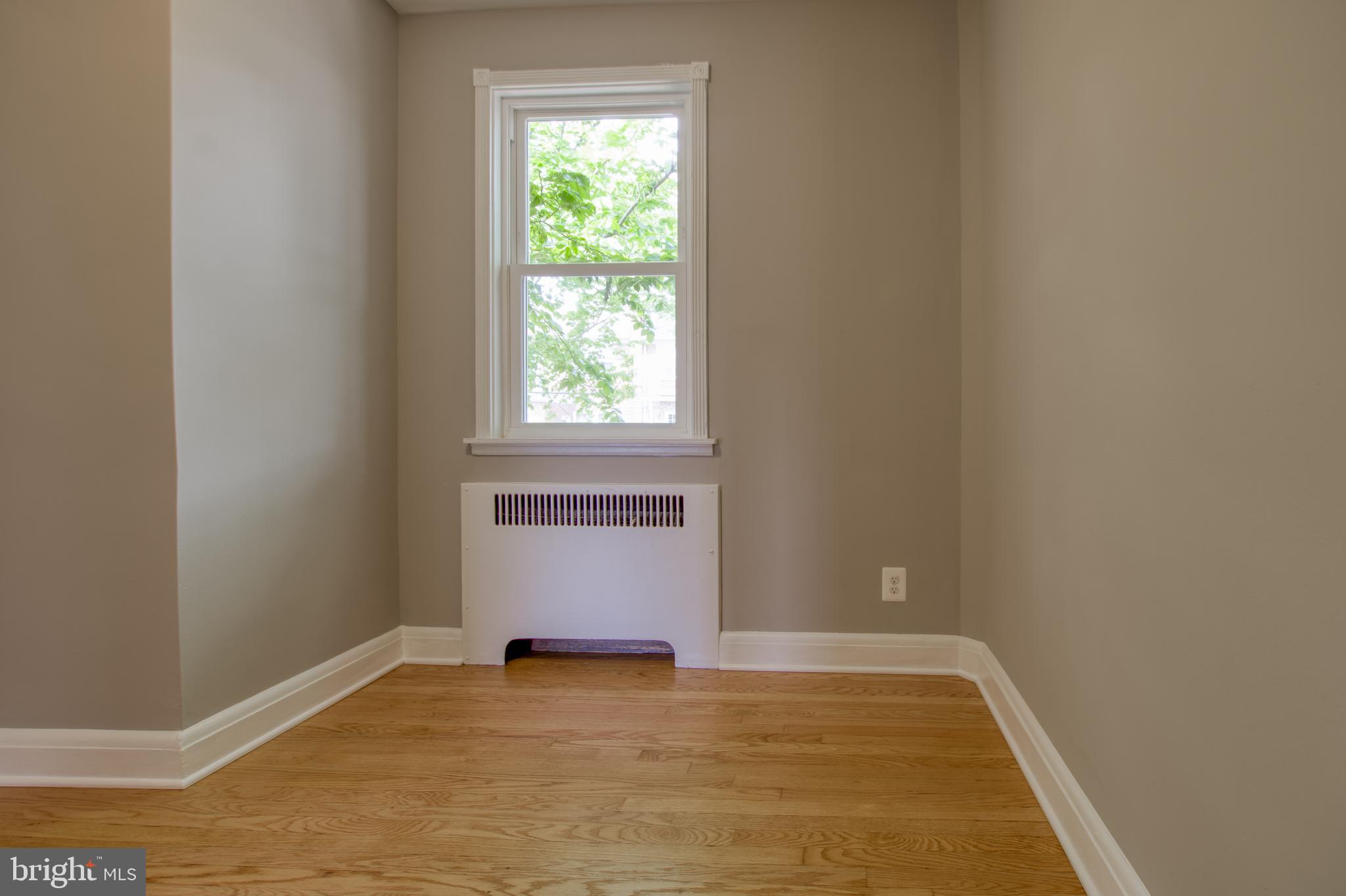 1526 Roundhill Road Baltimore, MD 21218 - Photo 23 of 29 Gallery Image 23
