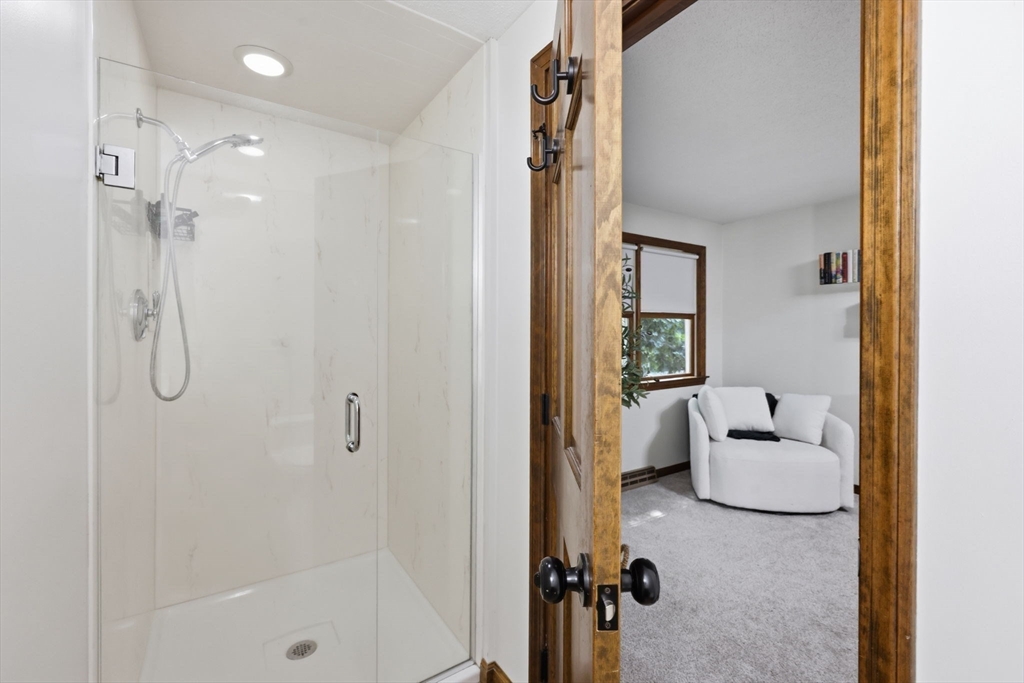 471 Porter Road East Longmeadow, MA 01028 - Photo 22 of 31 Gallery Image 22