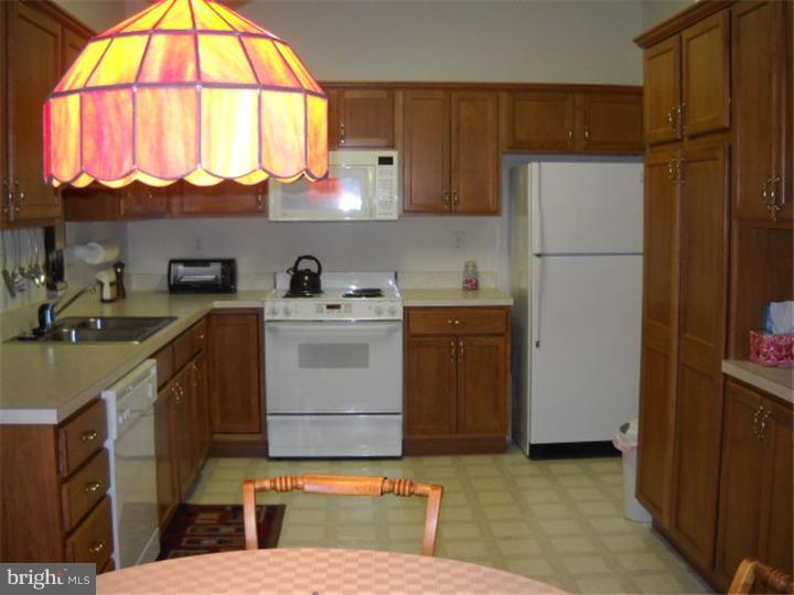 1514 Springfield Court Jamison, PA 18929 - Photo 2 of 15 Kitchen