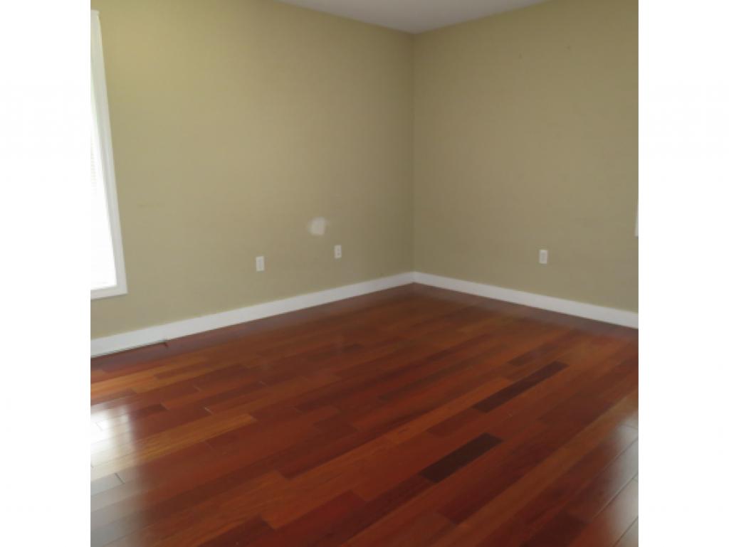 2 McCusker Lane Raymond, NH 03077 - Photo 11 of 33 Gallery Image 11