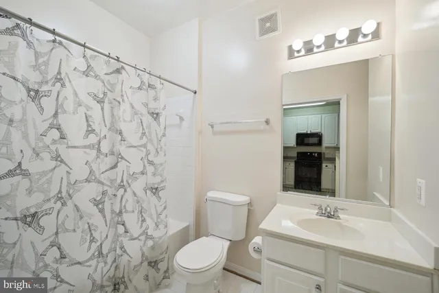 $189,900 | 2801 Forest Run Drive, Unit 1303, District Heights, MD 20747