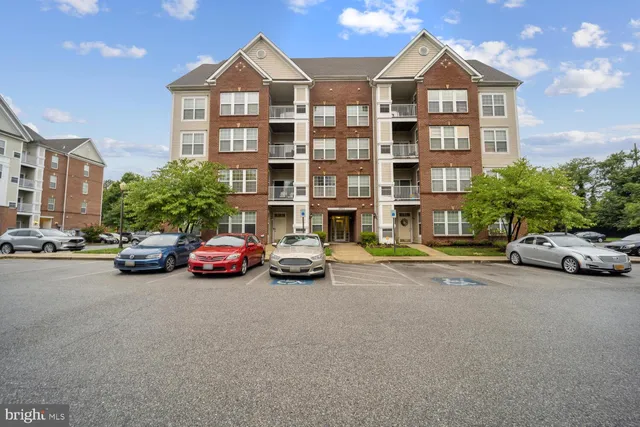 $189,900 | 2801 Forest Run Drive, Unit 1303, District Heights, MD 20747