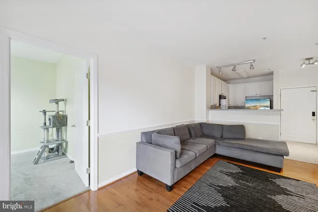 $189,900 | 2801 Forest Run Drive, Unit 1303, District Heights, MD 20747