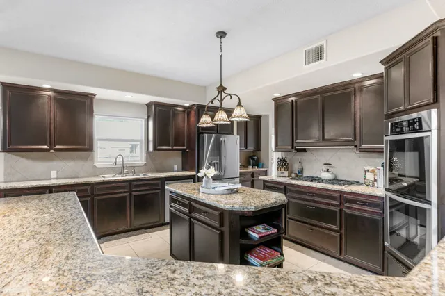 $1,099,000 | 28433 Wild Oaks, Magnolia, TX 77355