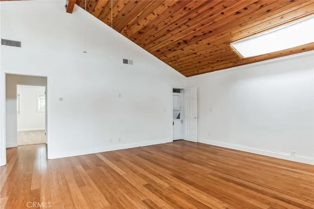 $3,400 | 4708 Orion Avenue, Sherman Oaks, CA 91403