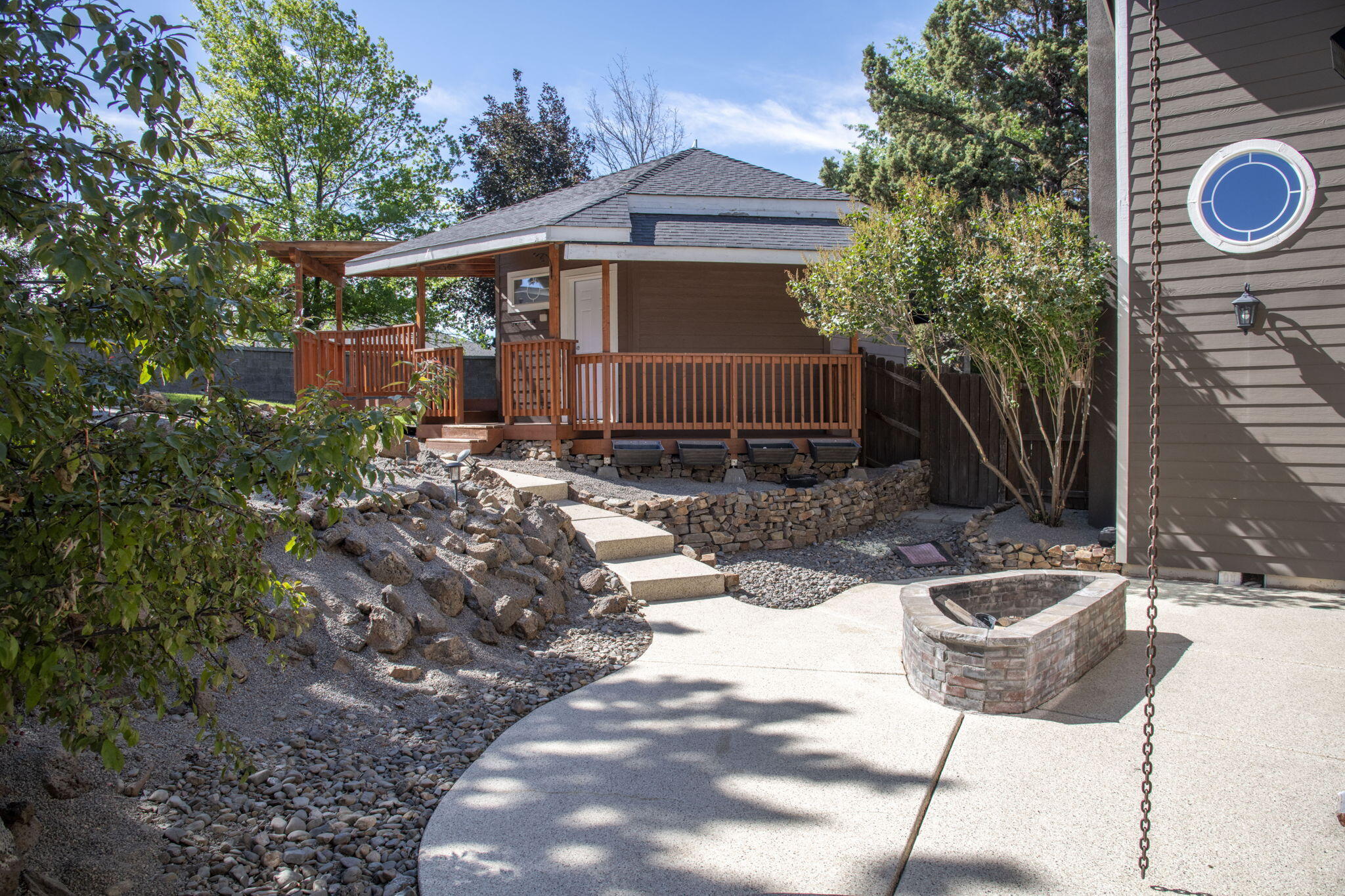 2711 Yellow Ribbon Drive Bend, OR 97701 - Photo 36 of 40