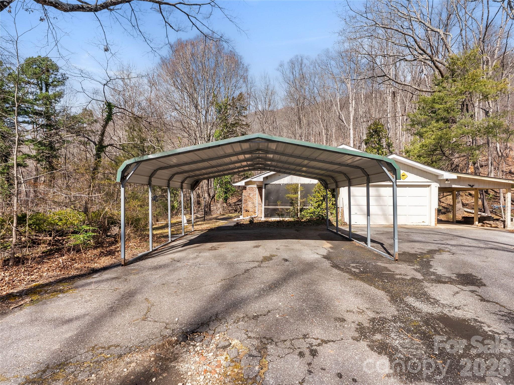 121 Hummingbird Lane Columbus, NC 28722 - Photo 26 of 29 Gallery Image 26