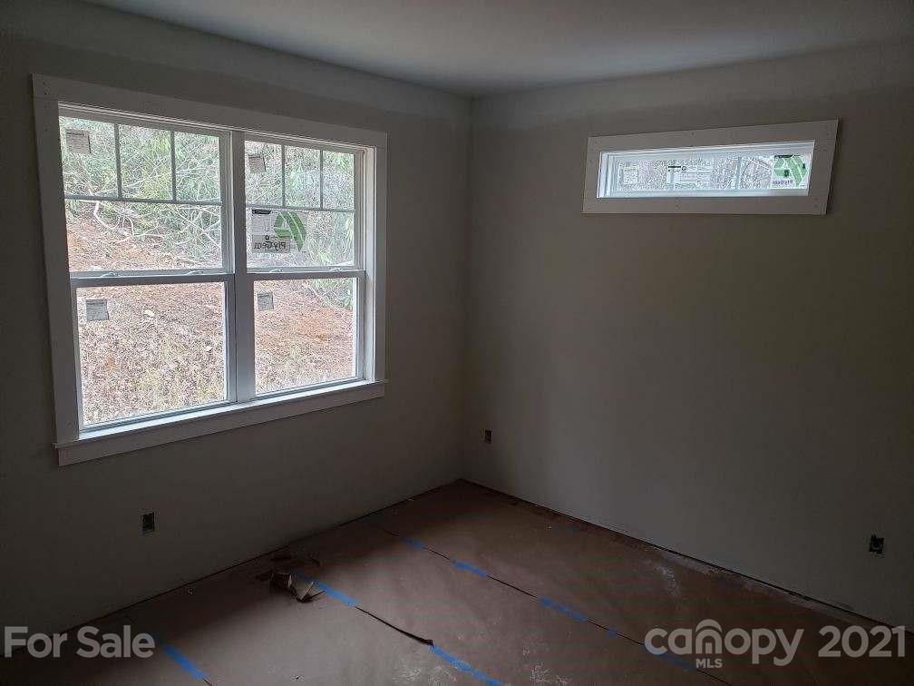 203 Whitaker Road Fairview, NC 28730 - Photo 9 of 13 Gallery Image 9