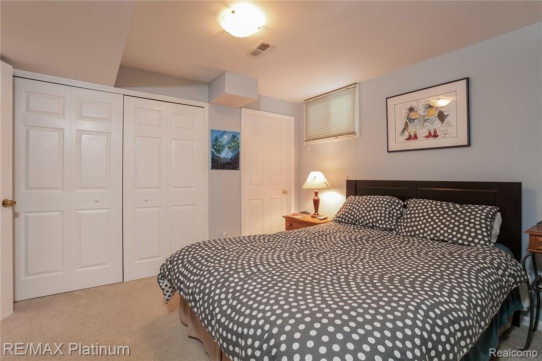 209 South Tompkins Street Howell, MI 48843 - Photo 25 of 36 029-Bedroom-3038577-medium.jpg
