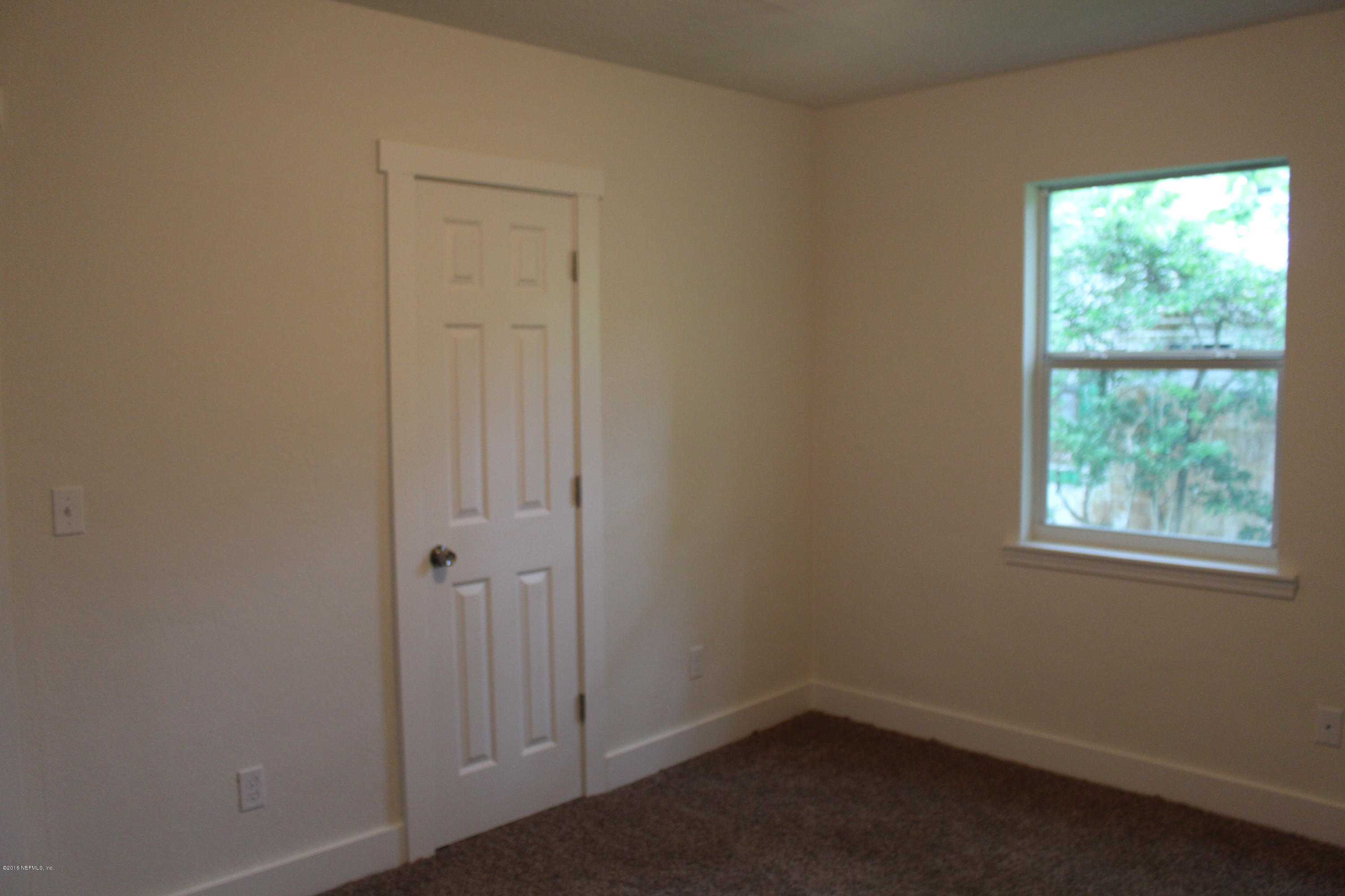 1530 Bassett Road Jacksonville, FL 32208 - Photo 20 of 29 Bedroom 2 (2)